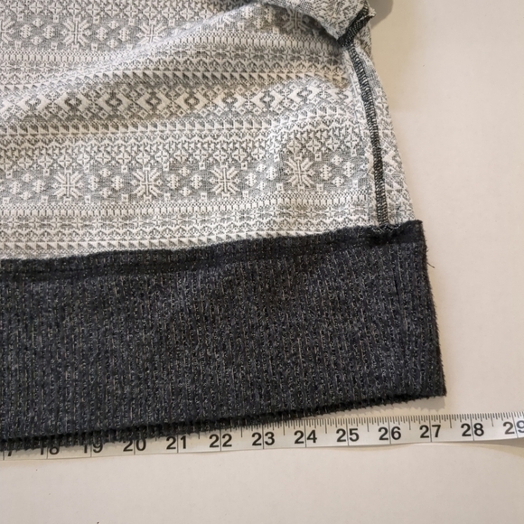 We The Free At The Lodge Women's Cropped Sweater - Blue and Gray , Size L - Picture 6 of 9